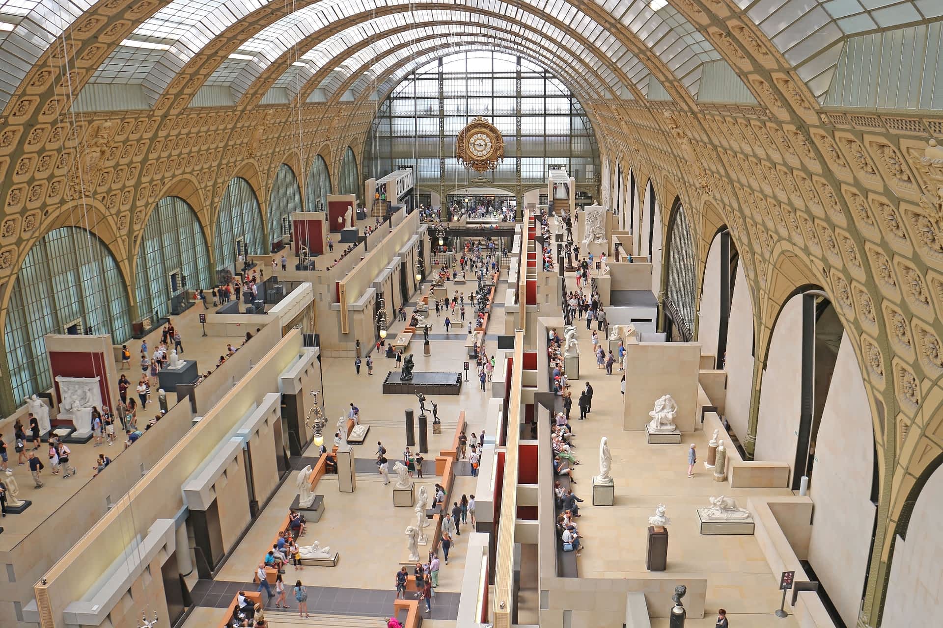 shutterstockRF_391771837.jpg A view of the inside of the Musée d'Orsay, a huge room with a dome glass ceiling.